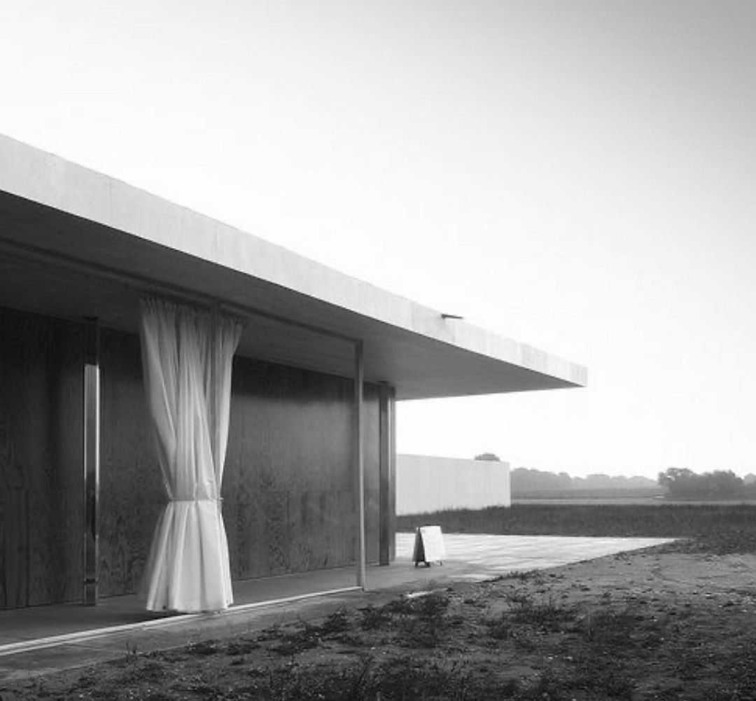 Archillect ID 397132