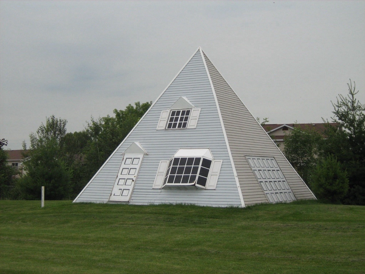 Archillect ID 397384