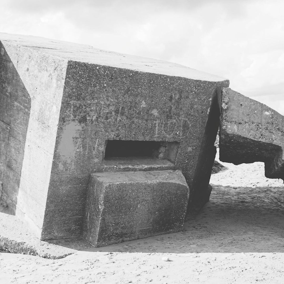 Archillect ID 398007