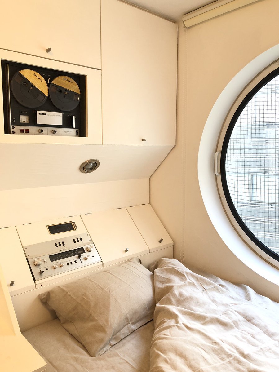 Archillect ID 398041