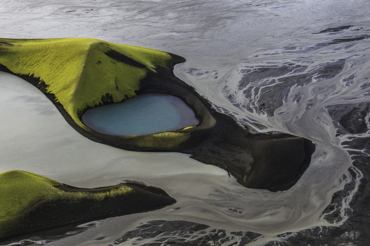 Archillect ID 398184