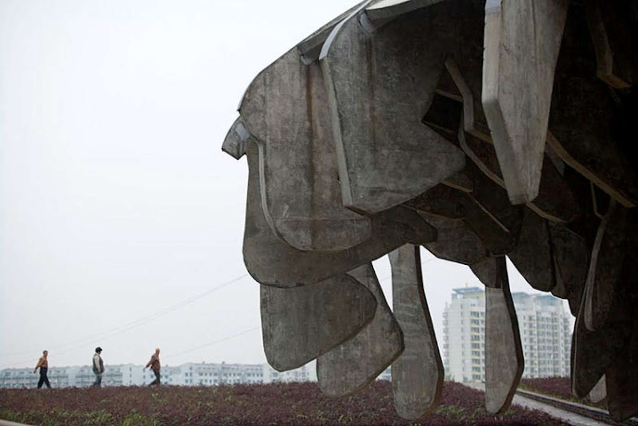 Archillect ID 398304