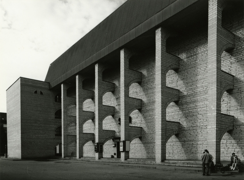 Archillect ID 398325