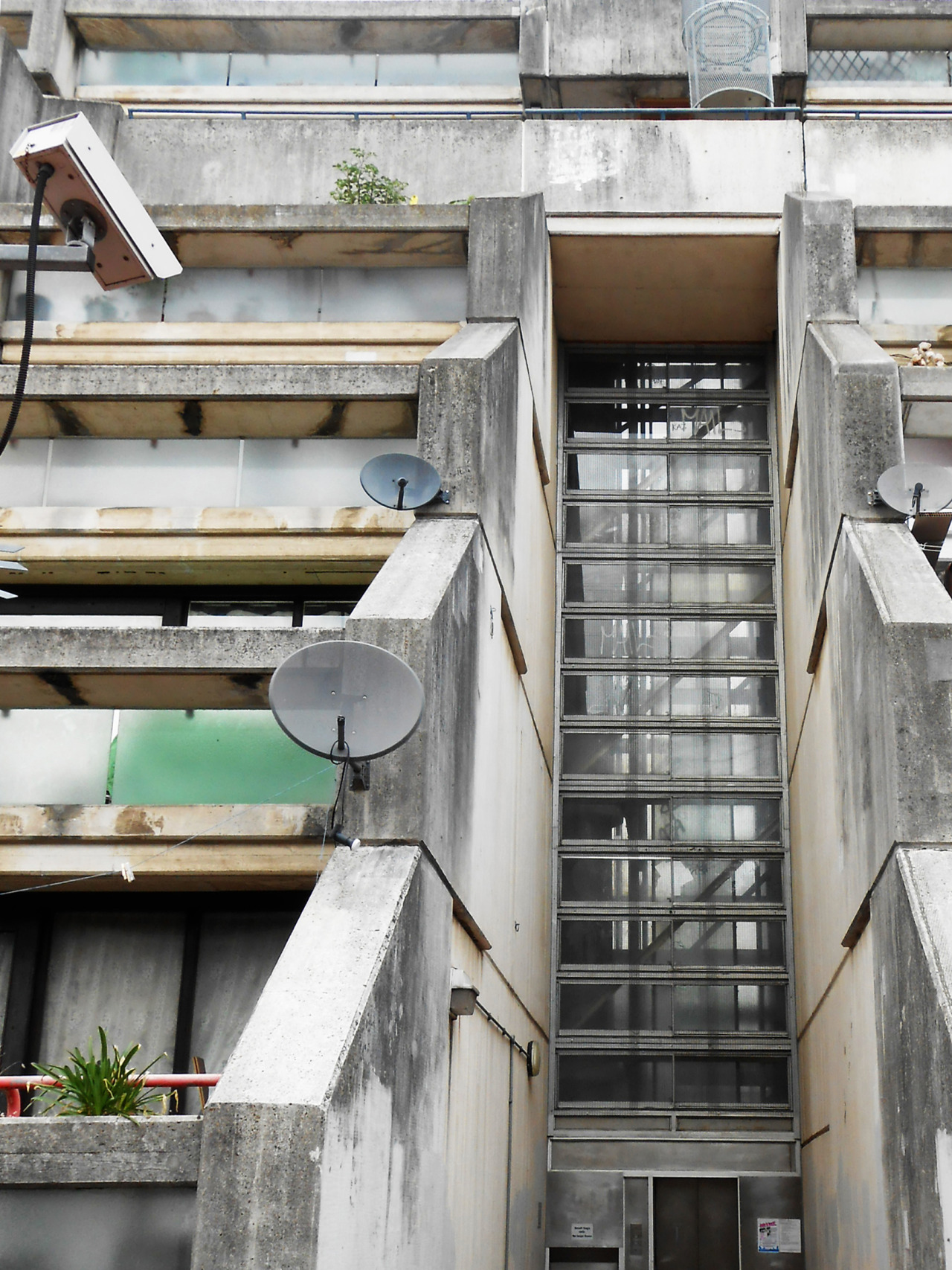 Archillect ID 398356