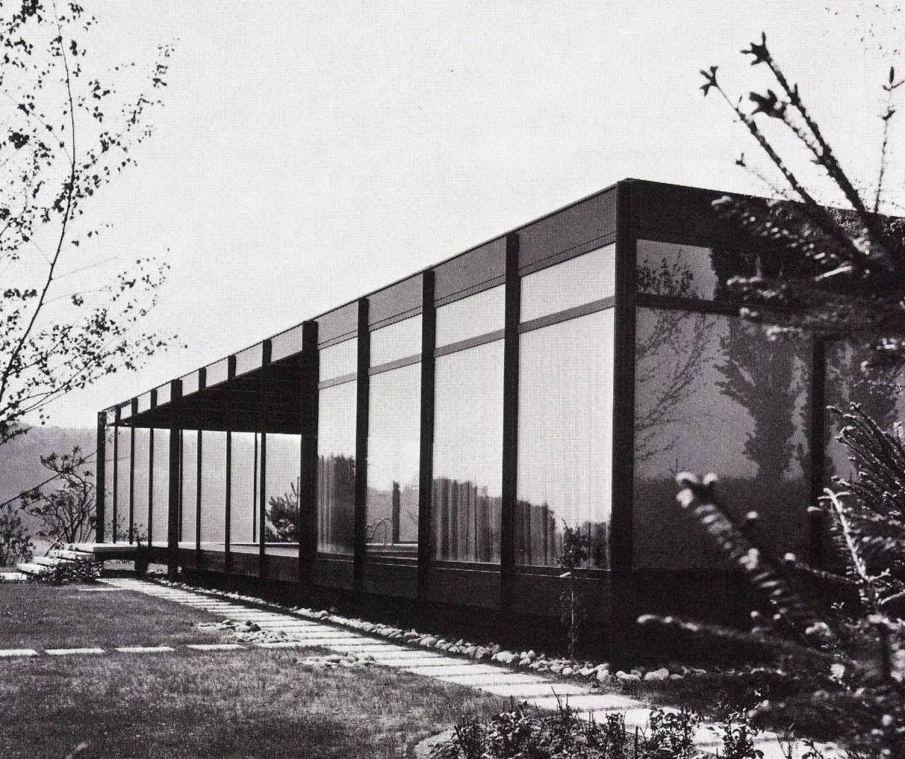 Archillect ID 398368