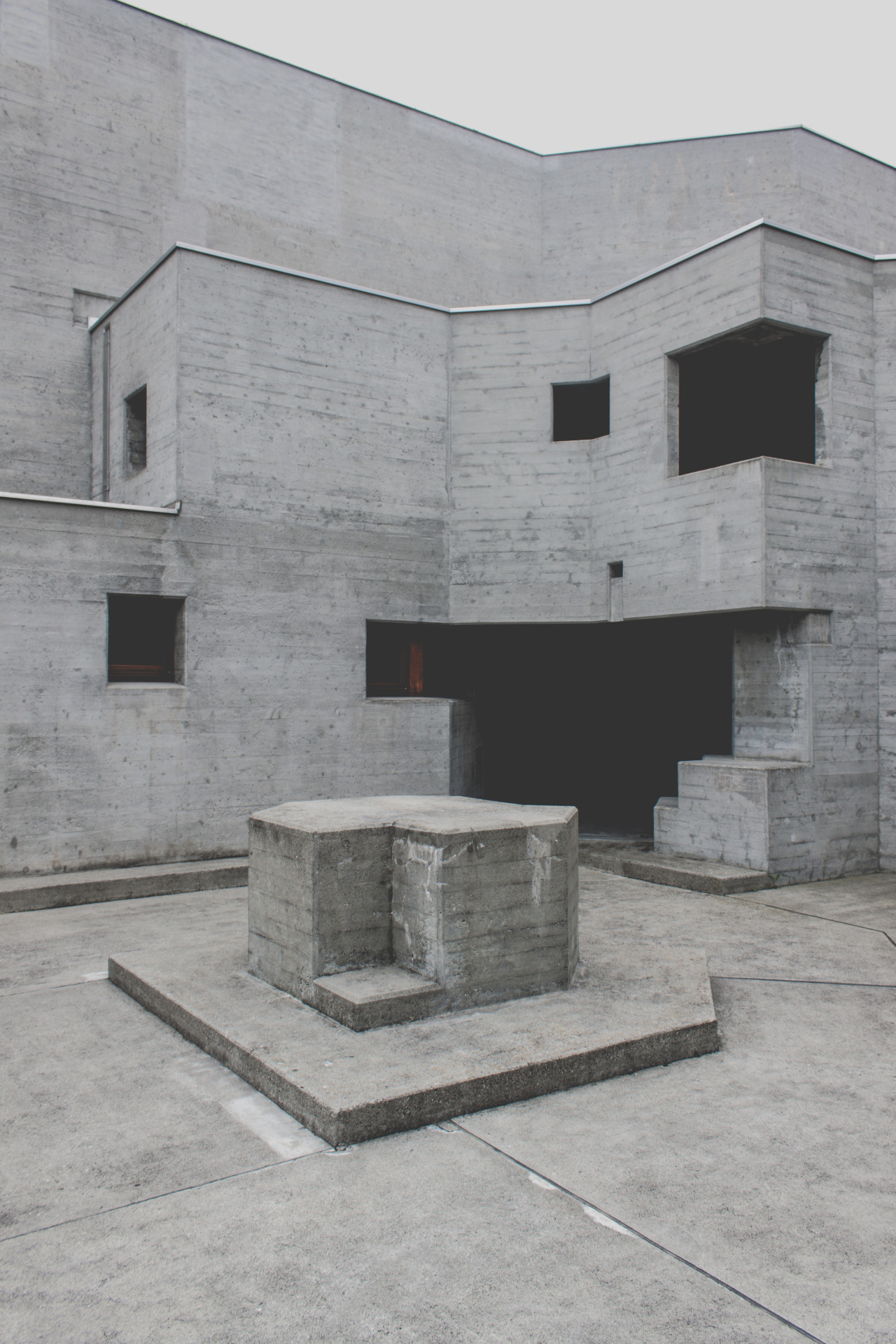 Archillect ID 398647