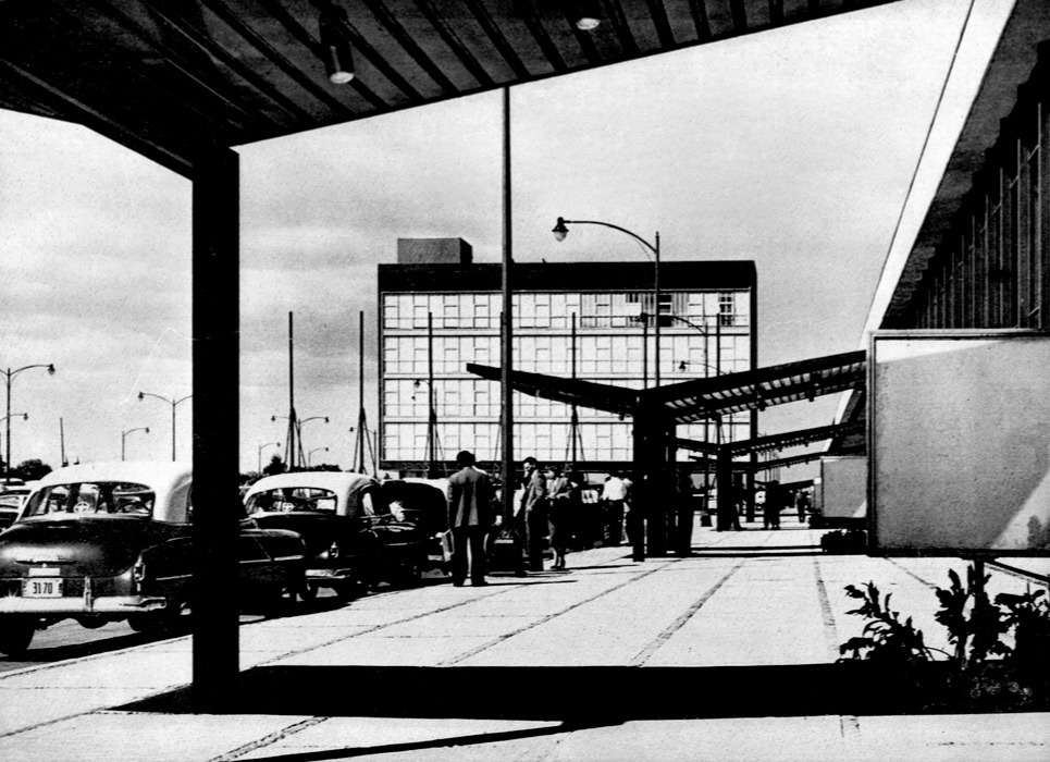 Archillect ID 398670