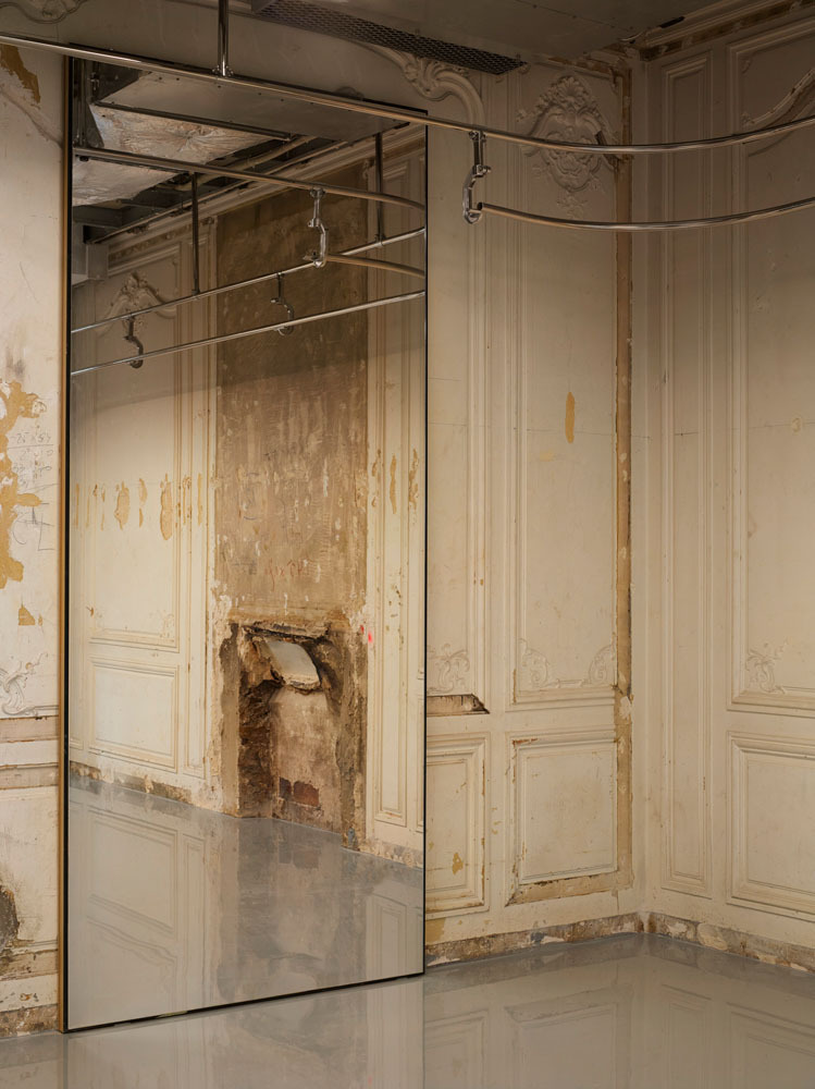 Archillect ID 398756