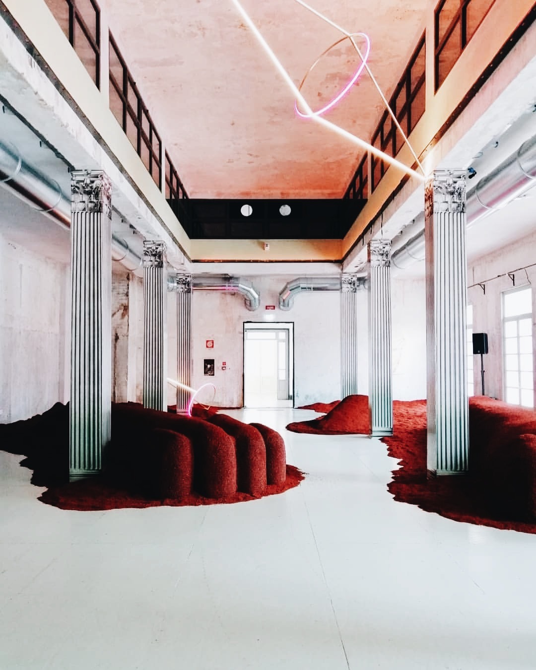 Archillect ID 398778