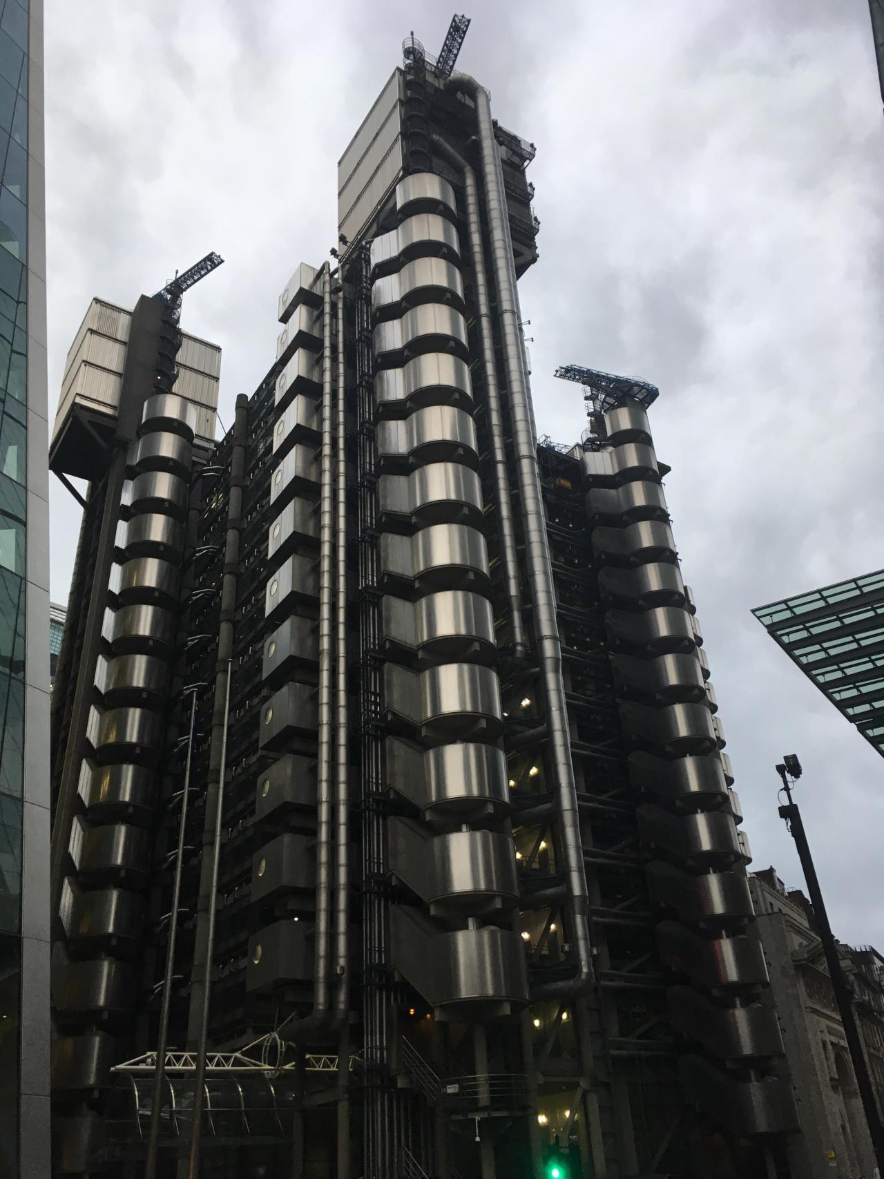 Archillect ID 399118