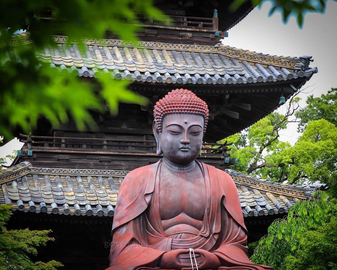 Archillect ID 399576