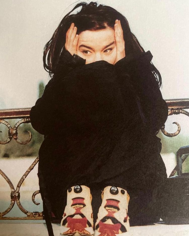 Archillect ID 399629