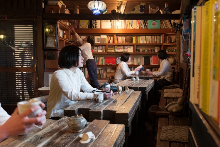 Archillect ID 399653