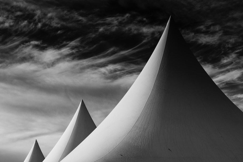 Archillect ID 399679