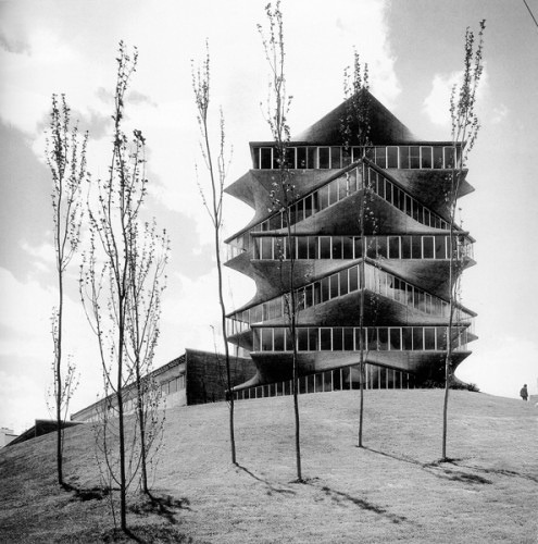 Archillect ID 399765