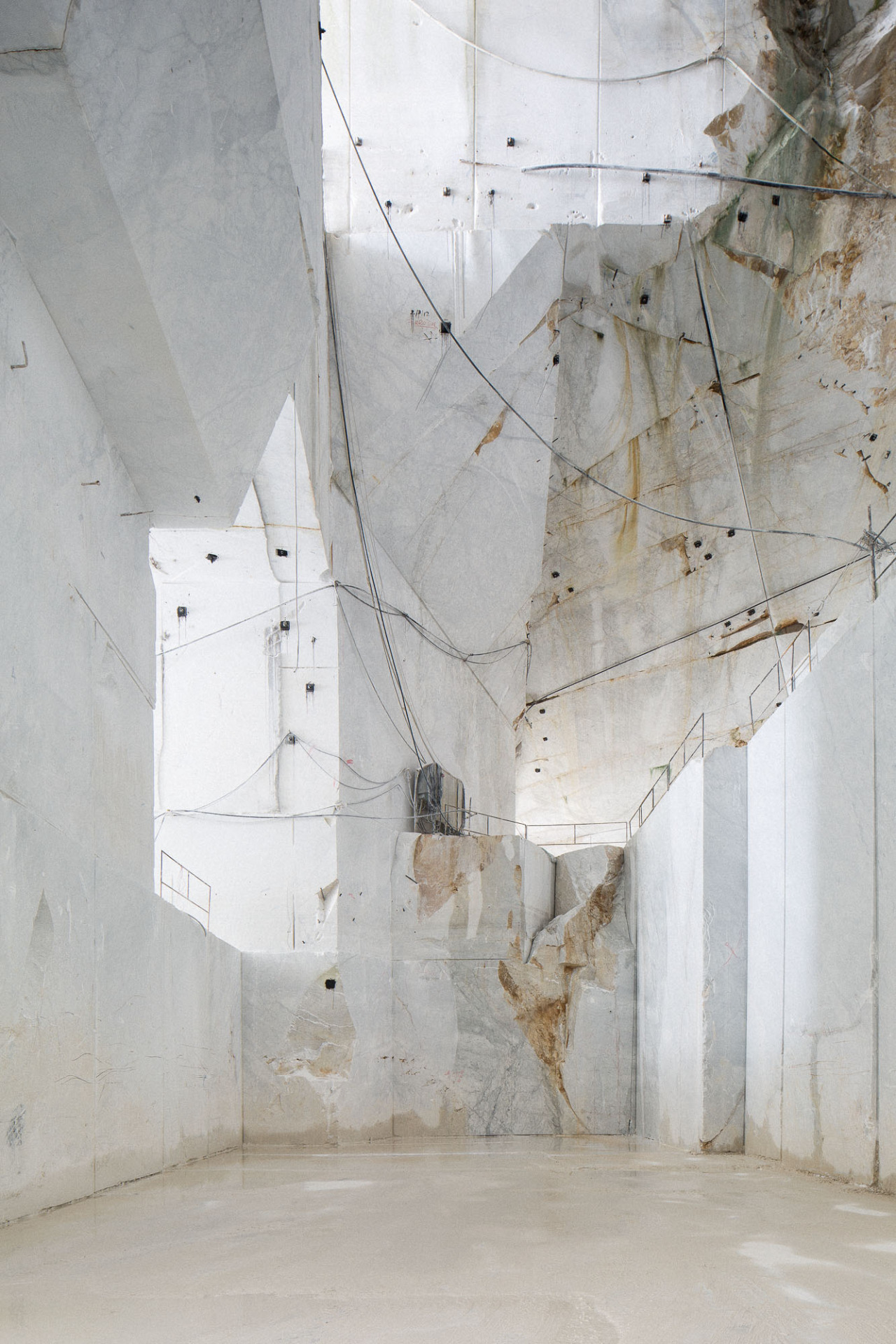 Archillect ID 399811