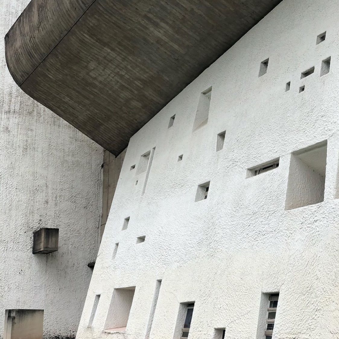 Archillect ID 399848