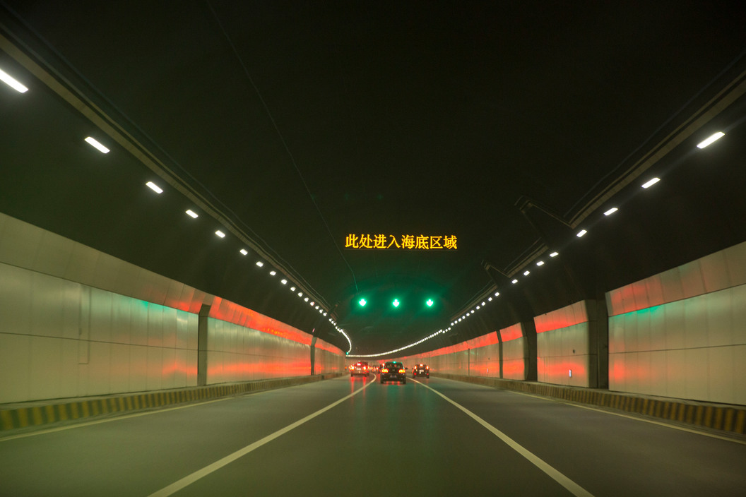 Archillect ID 399876