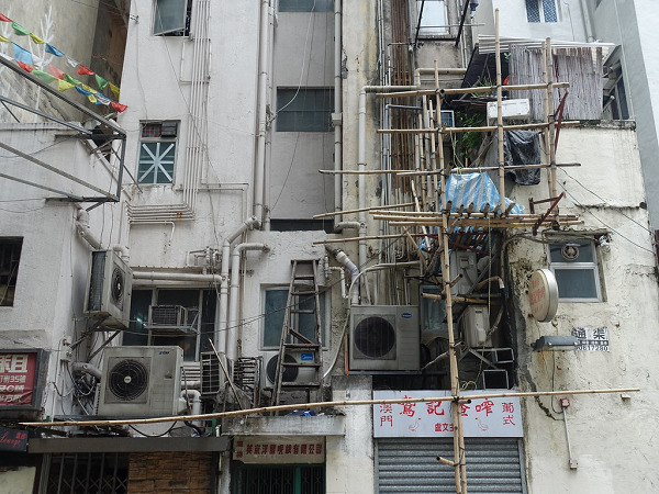 Archillect ID 399886