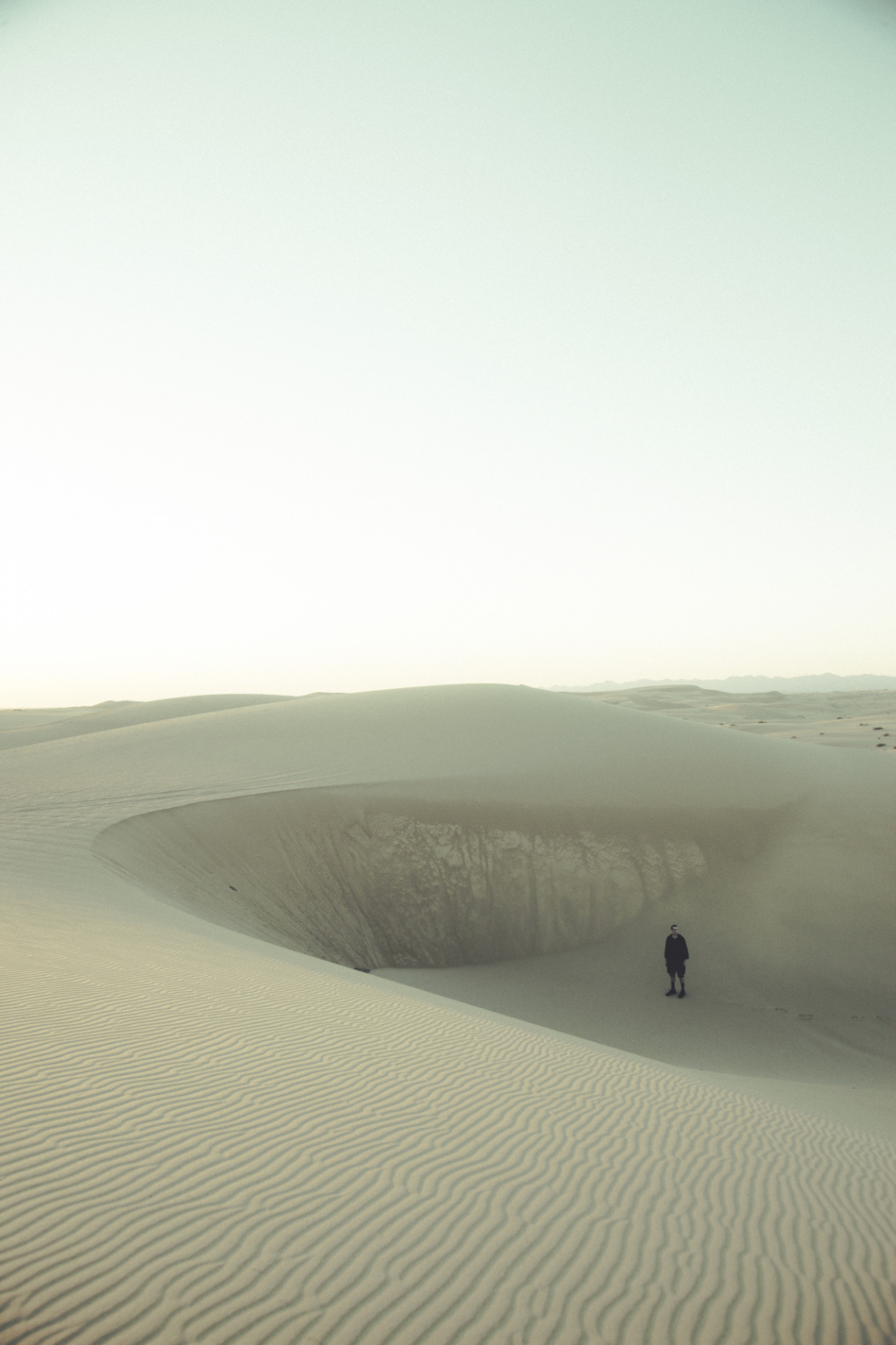 Archillect ID 399896