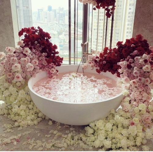 Archillect ID 399930