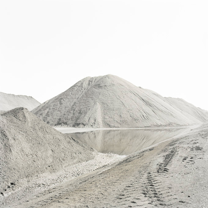 Archillect ID 400020