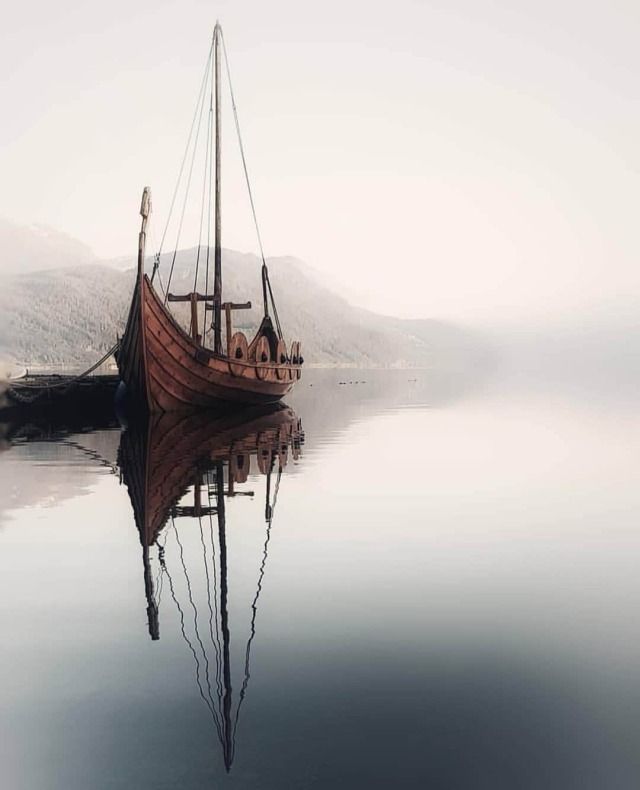 Archillect ID 400069