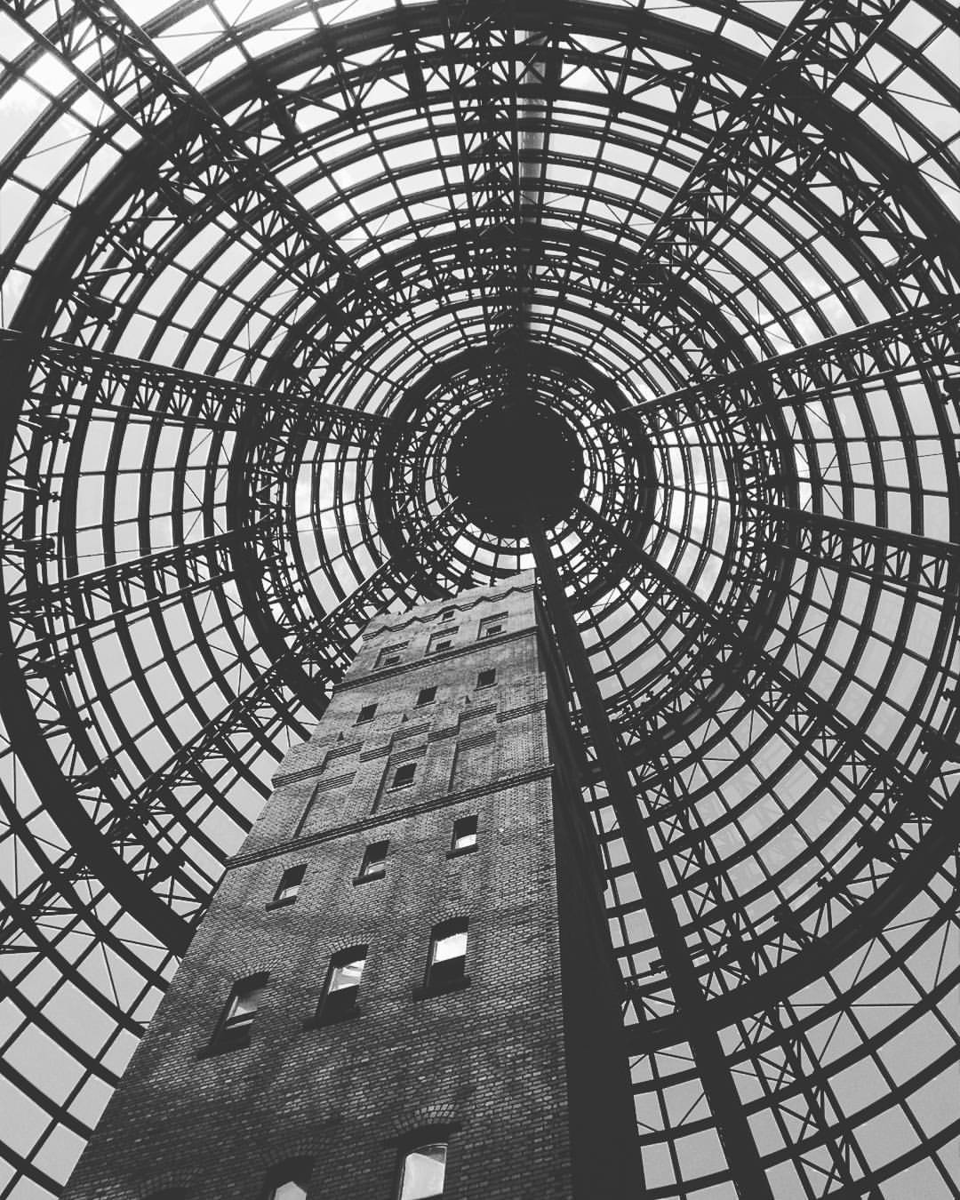 Archillect ID 400070