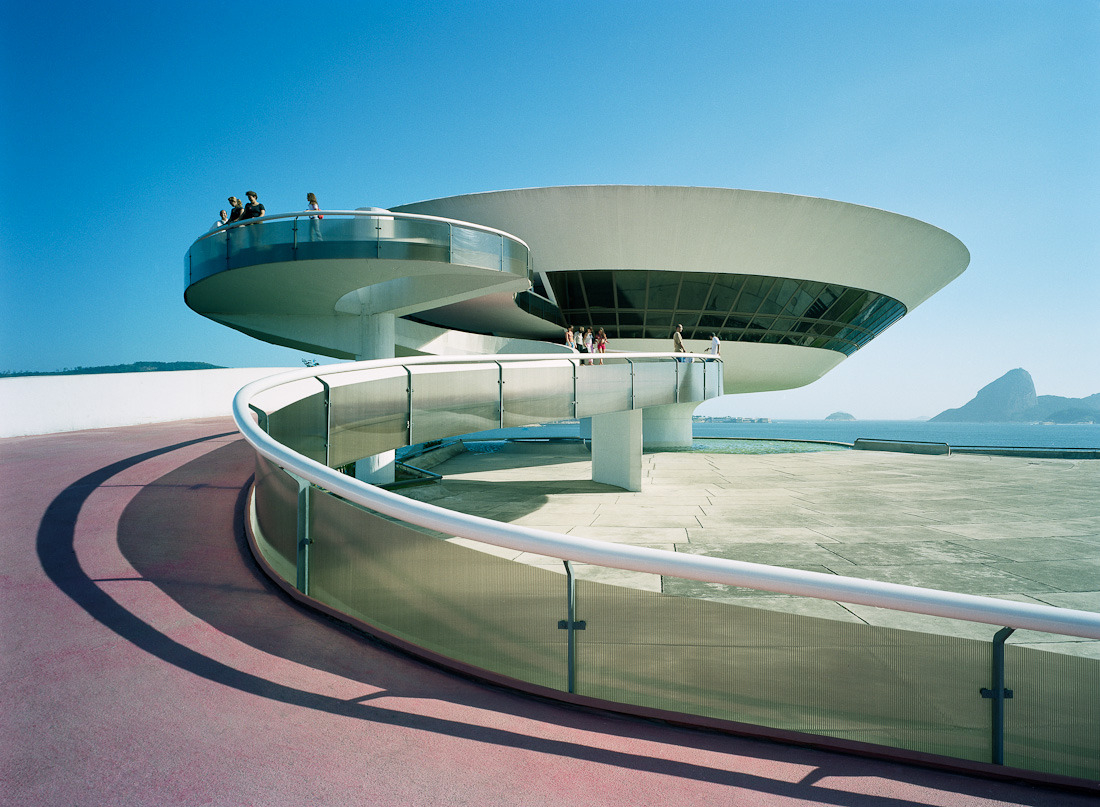 Archillect ID 400076