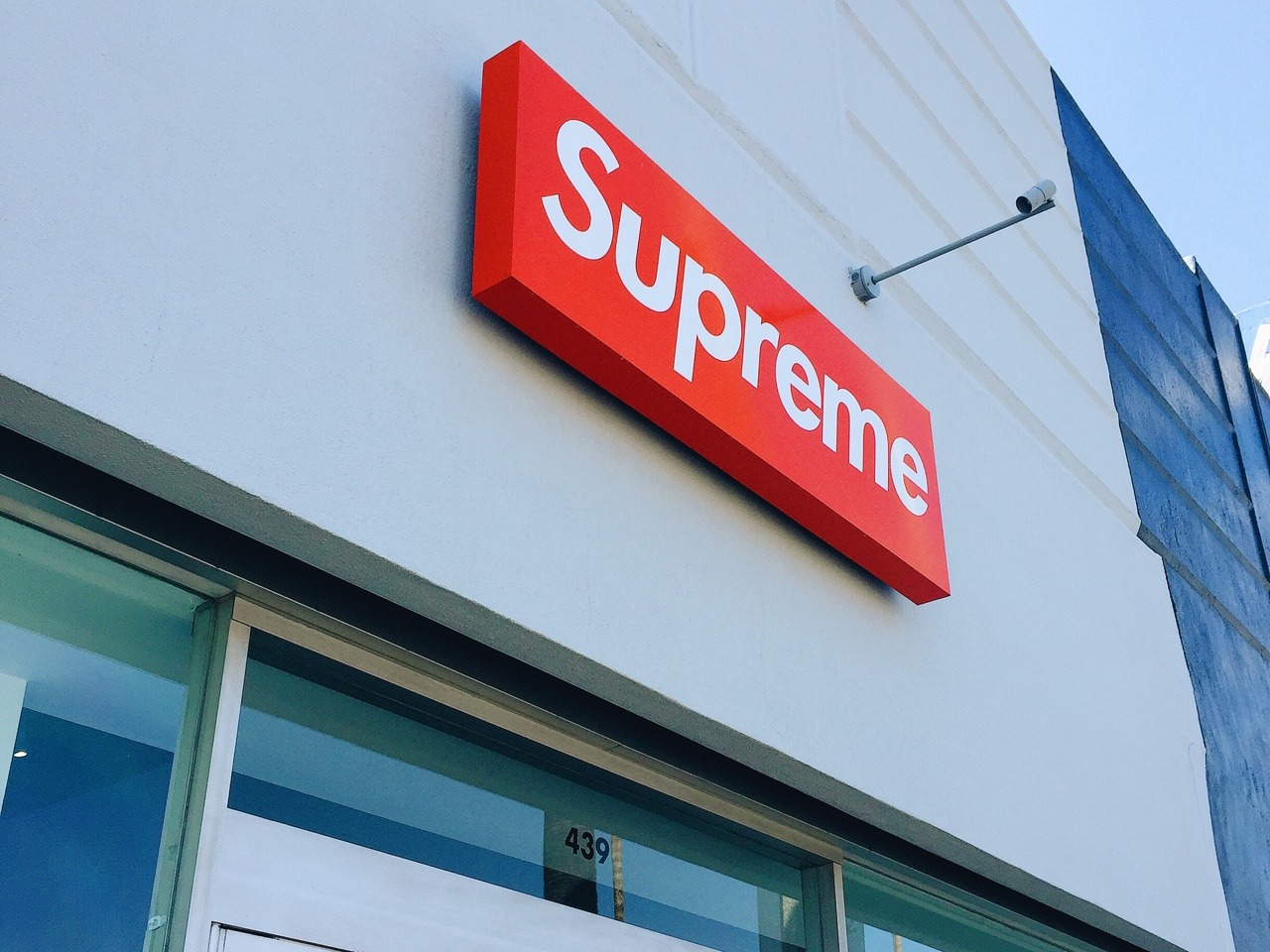 Archillect ID 400084