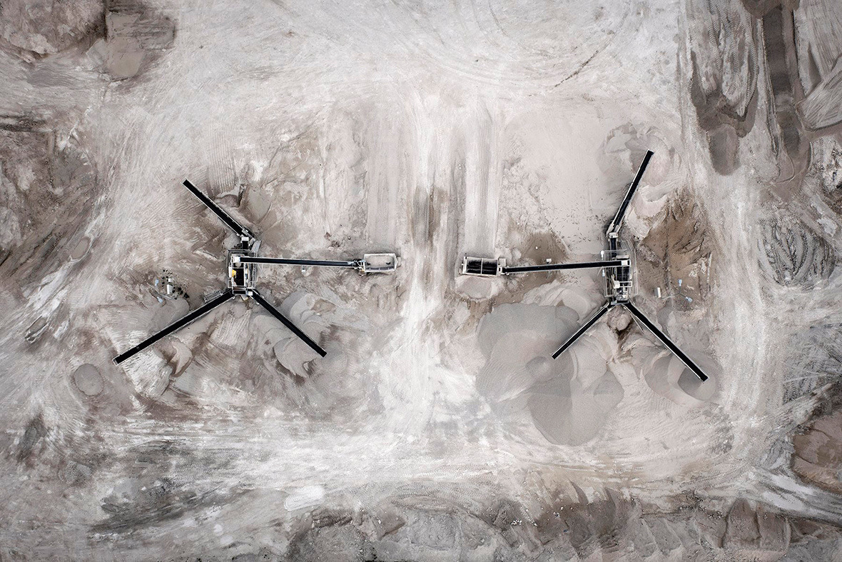 Archillect ID 400092