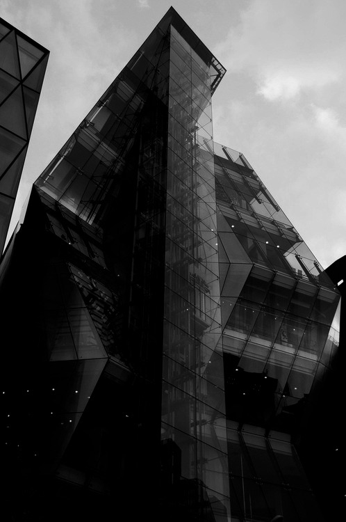 Archillect ID 400116