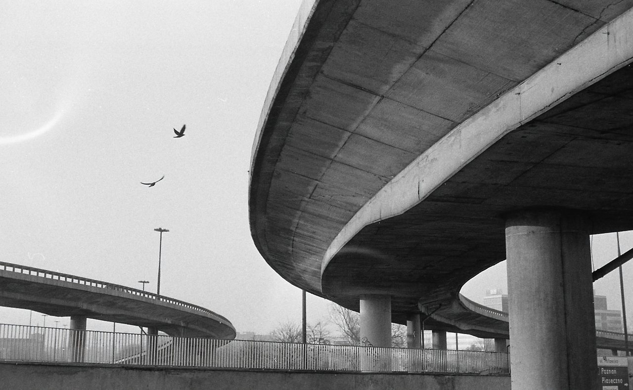 Archillect ID 400121