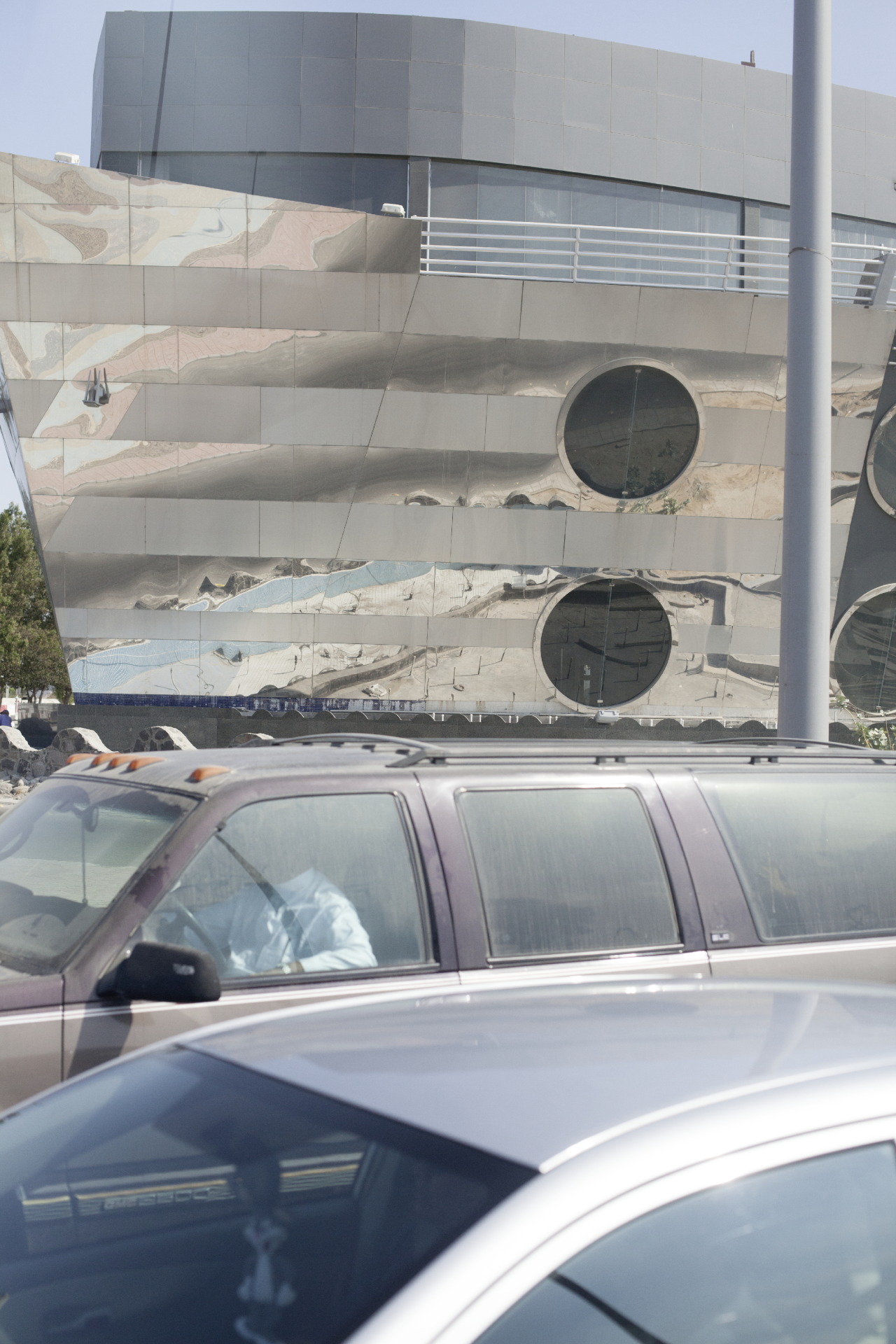 Archillect ID 400126