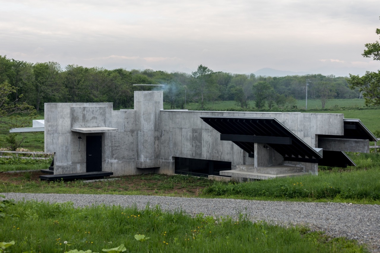 Archillect ID 400128