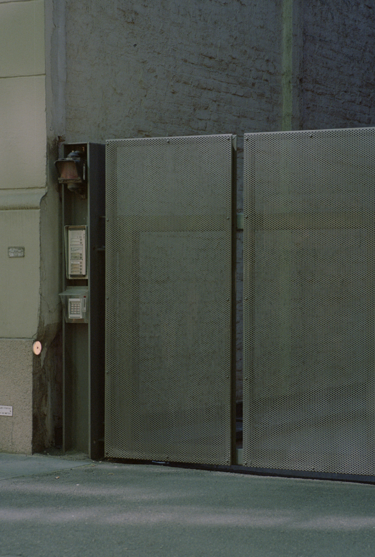 Archillect ID 400146