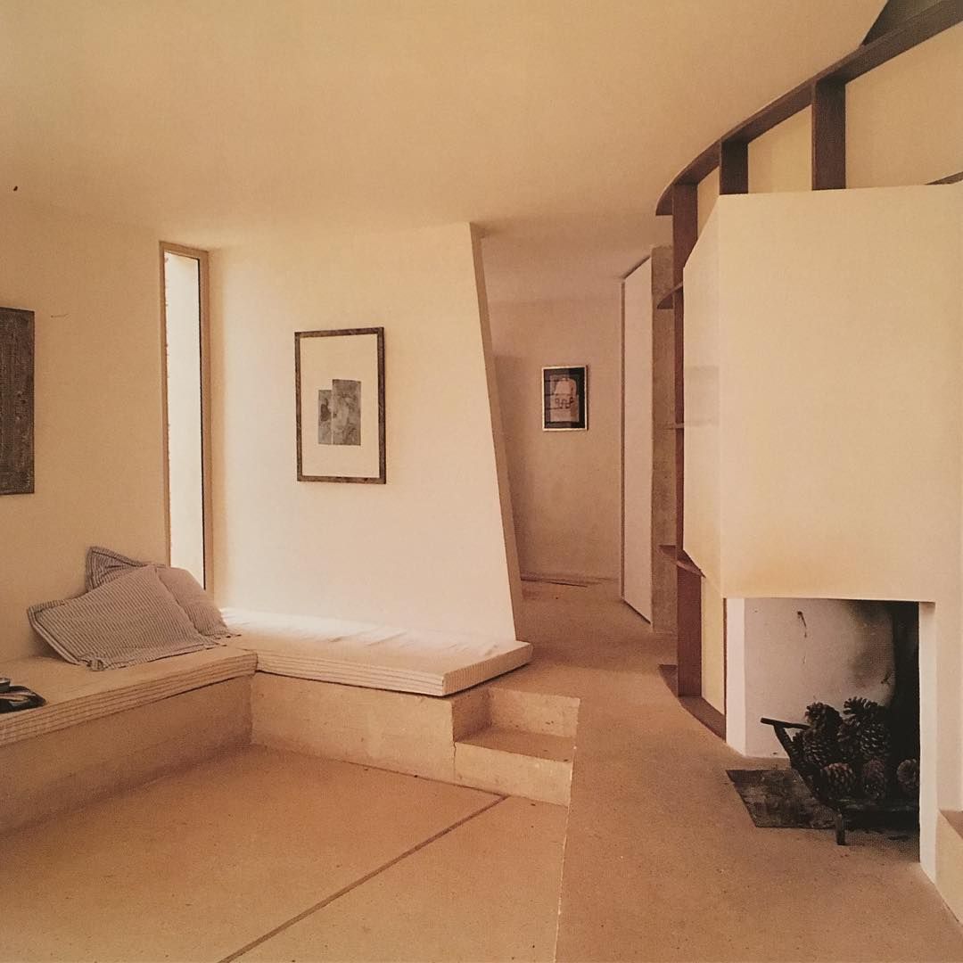 Archillect ID 400149