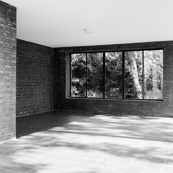 Archillect ID 400160