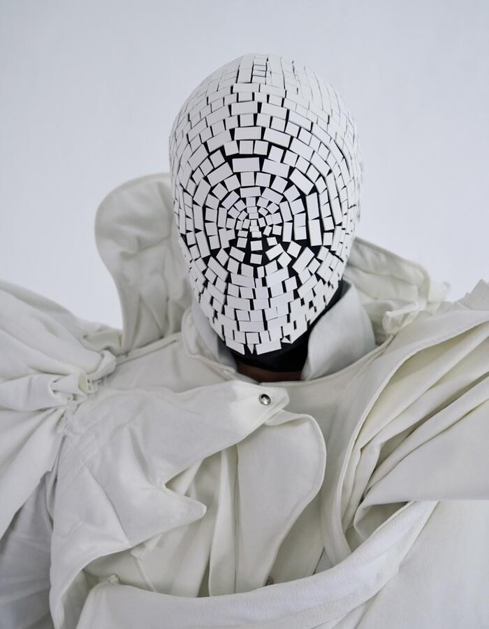 Archillect ID 400204