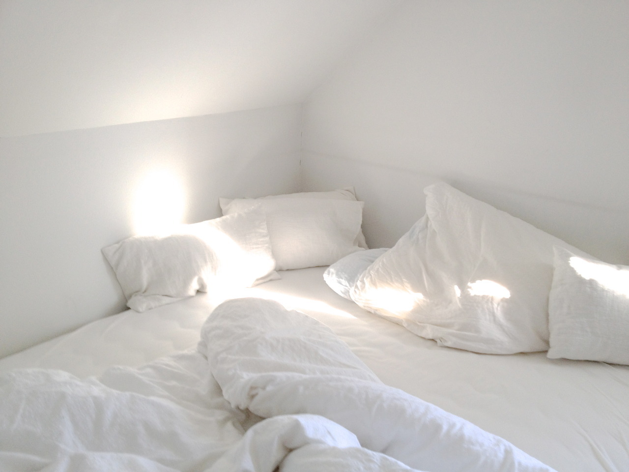 Archillect ID 400289