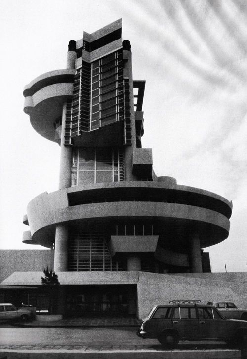 Archillect ID 400306