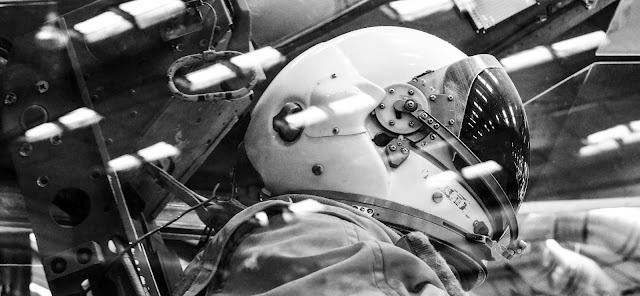 Archillect ID 400328