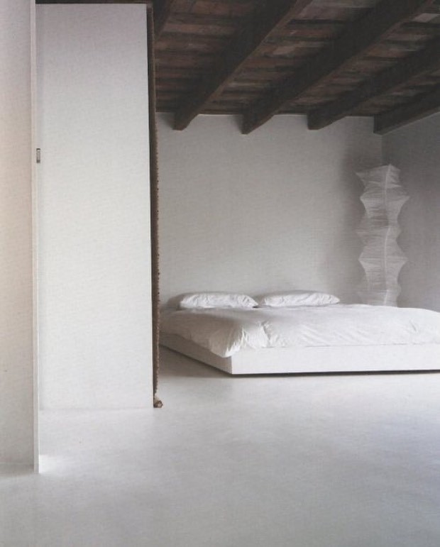 Archillect ID 400341