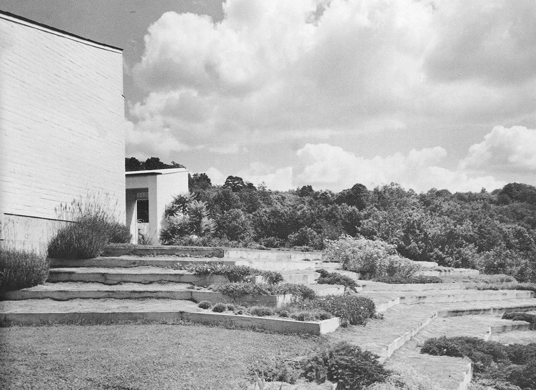 Archillect ID 400354