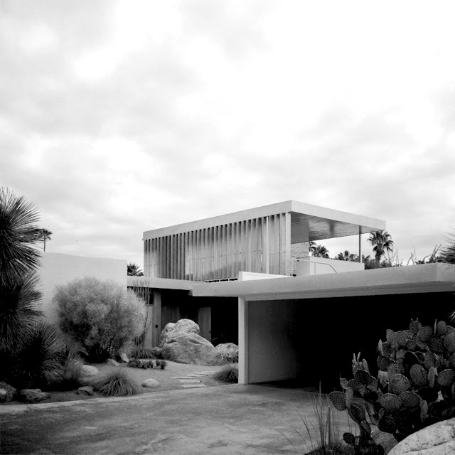 Archillect ID 400425