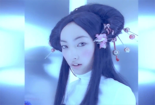 Archillect ID 400452