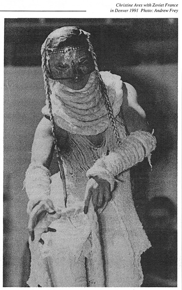 Archillect ID 400453