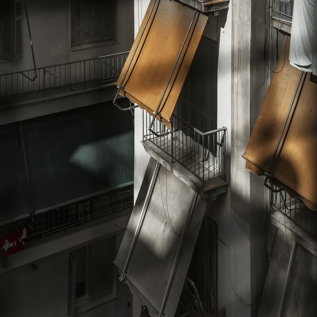 Archillect ID 400483