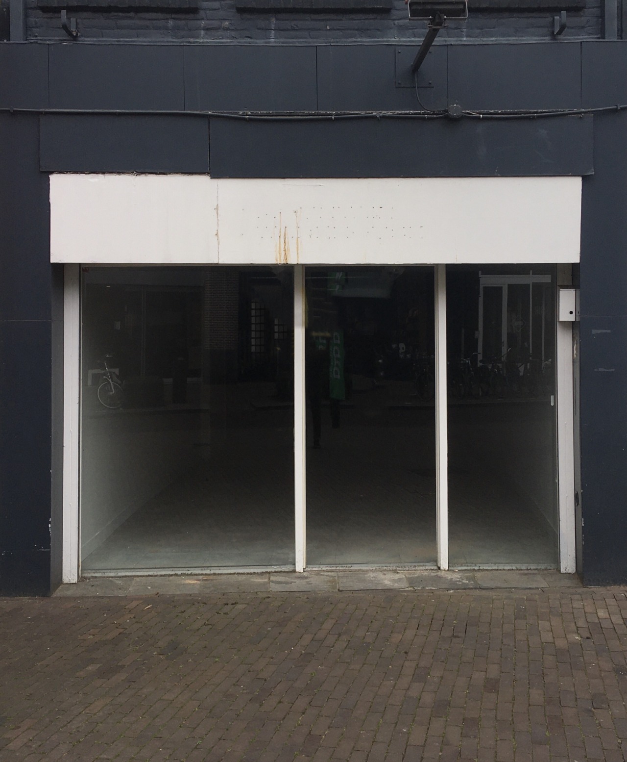 Archillect ID 400484