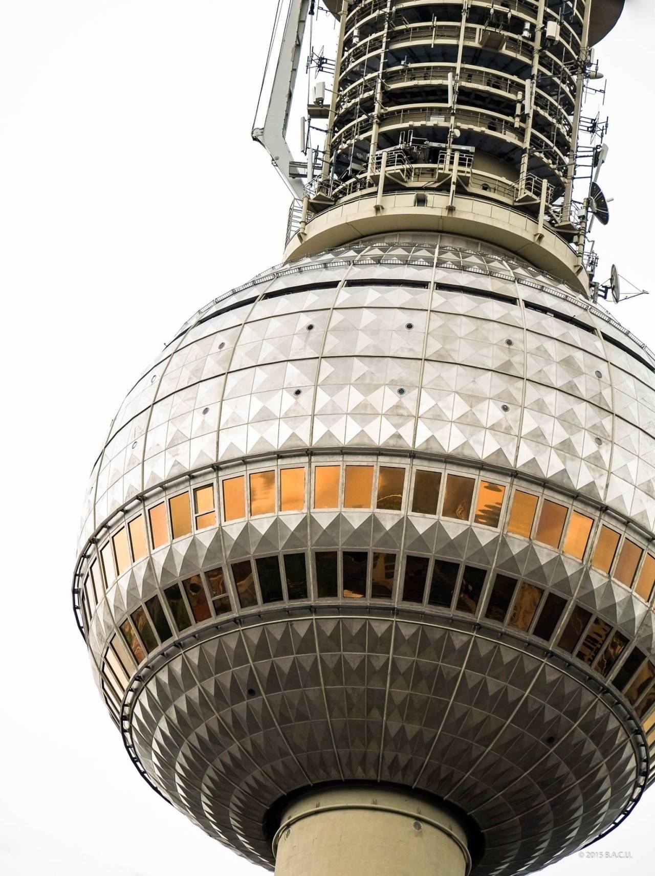 Archillect ID 400497